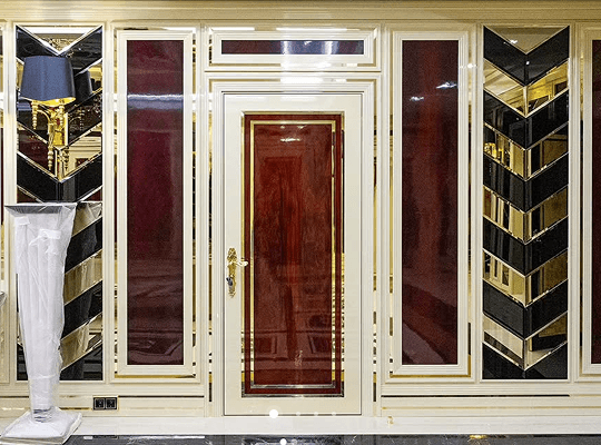 Дверь из массива махагони изображение 1